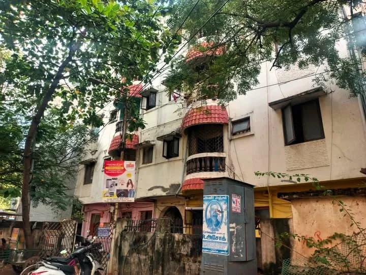 Flat for sales
