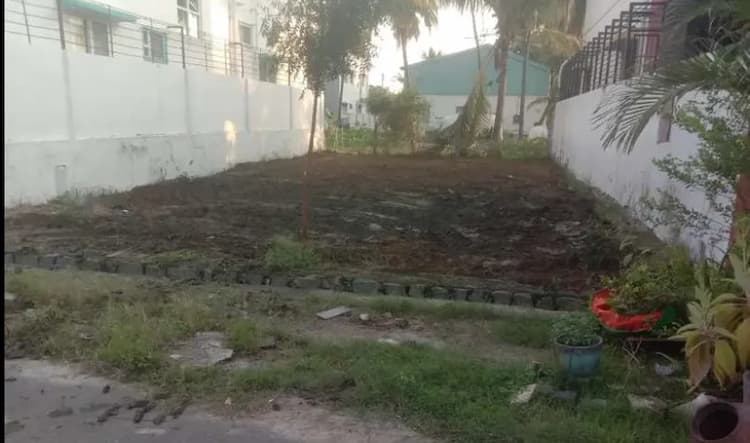 plot for sale 
