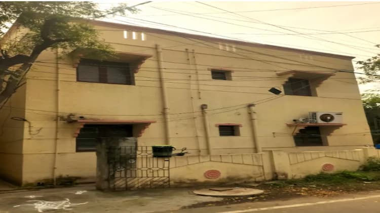 Flat for sales