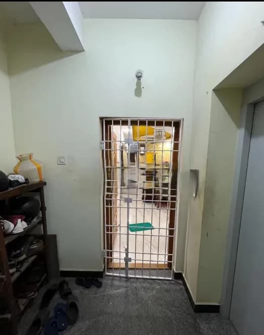 Flat for sales