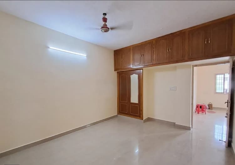 Flat for sales