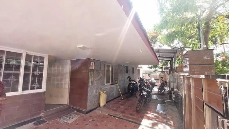 1BHK House