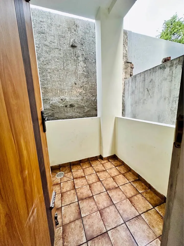 1BHK House