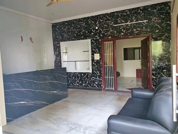 3520 sqft Office