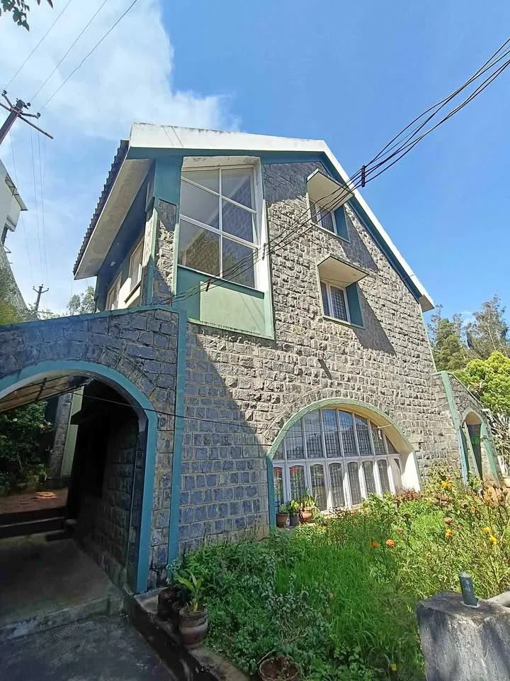 6BHK House