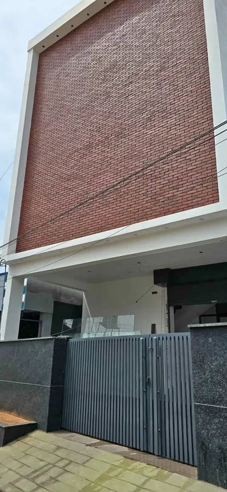 5700 sqft Office