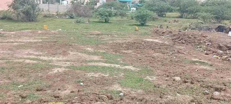 1043 sqft Plot