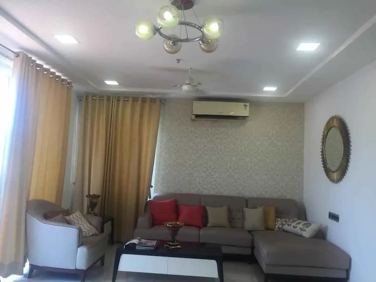 5BHK Flat