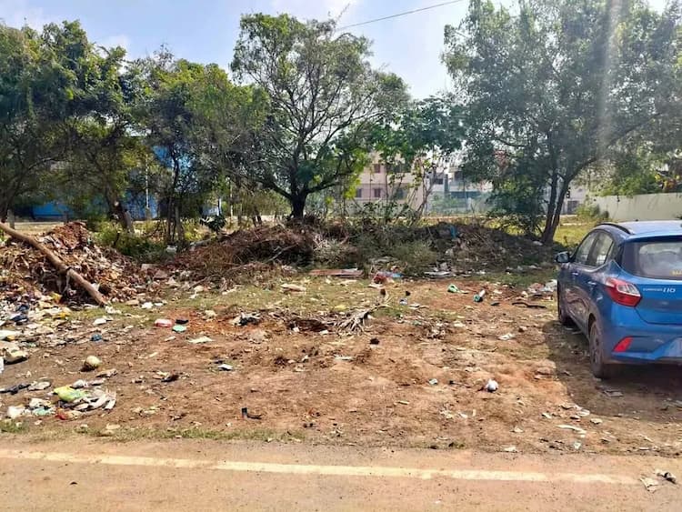 1000 sqft Plot