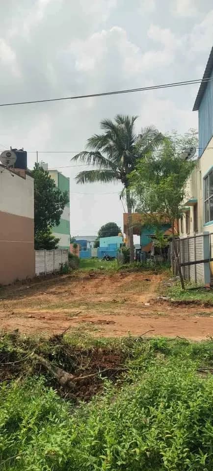 1000 sqft Plot
