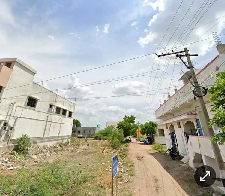 8 cent Plot