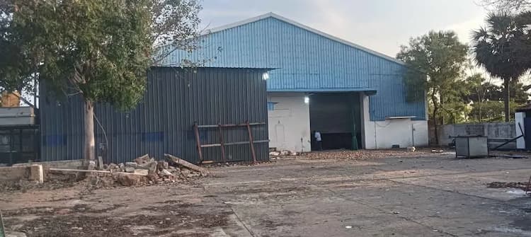 2500 sqft Shop