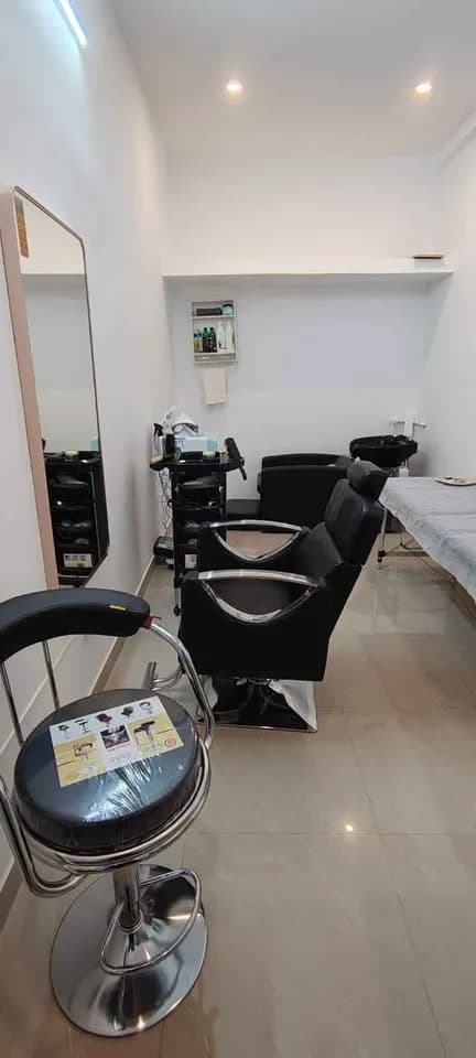 950 sqft Shop