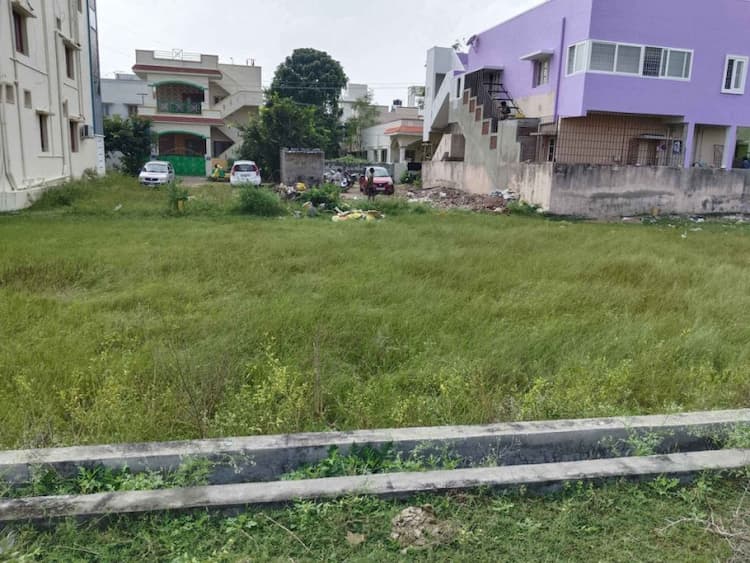 !710 Sq ft Plot for Sale