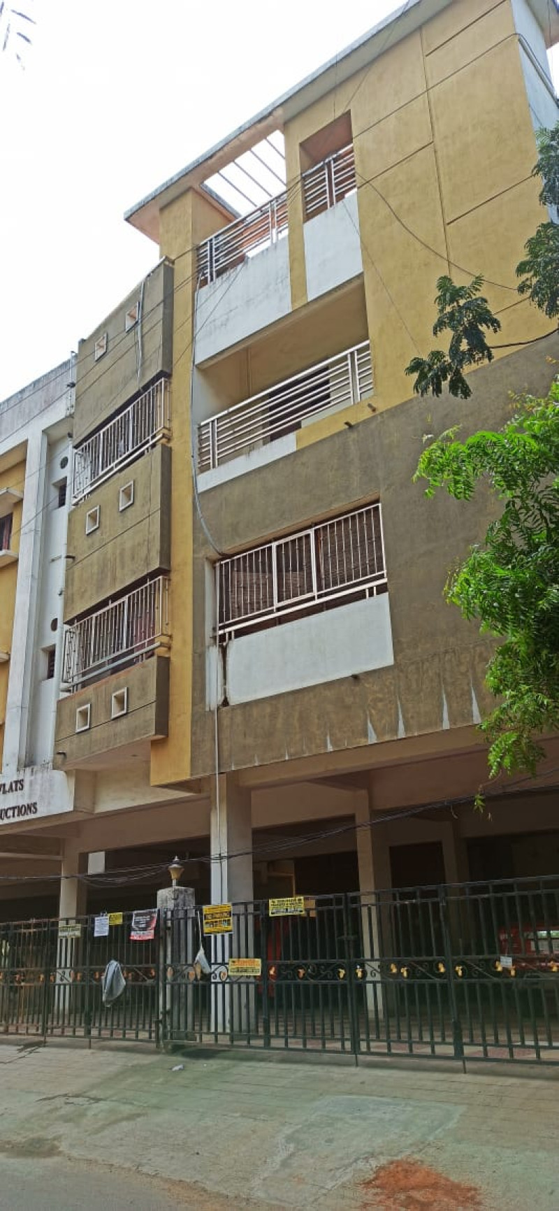 FLAT FOR RESALE