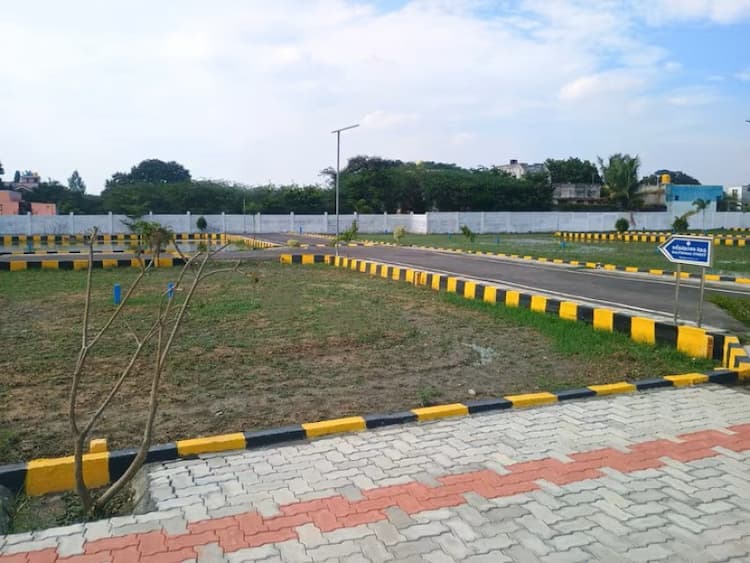 plot for sale 