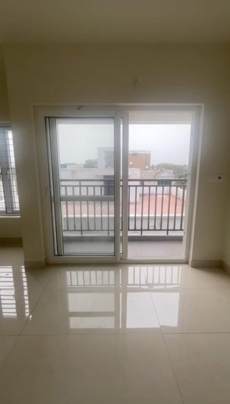 FLAT FOR SALE 
