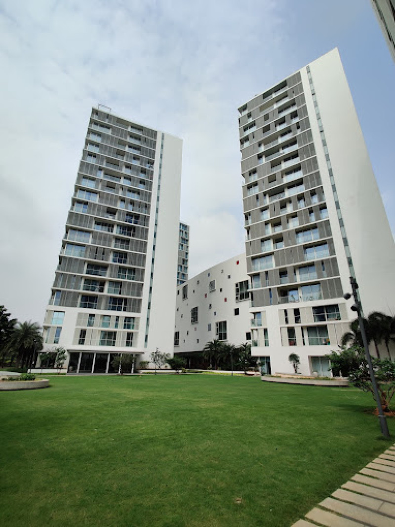 FLAT FOR RESALE 