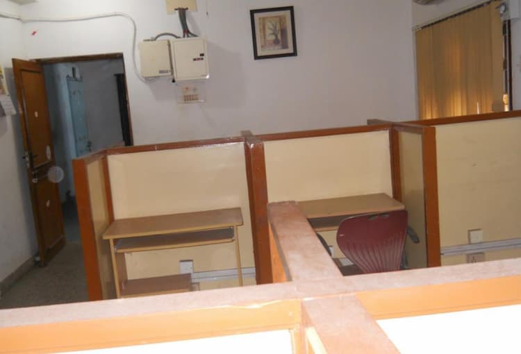 Office Space for rent in Vadapalani, 