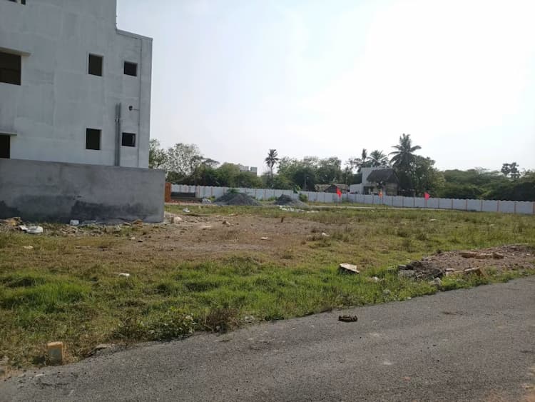 plot for sale 