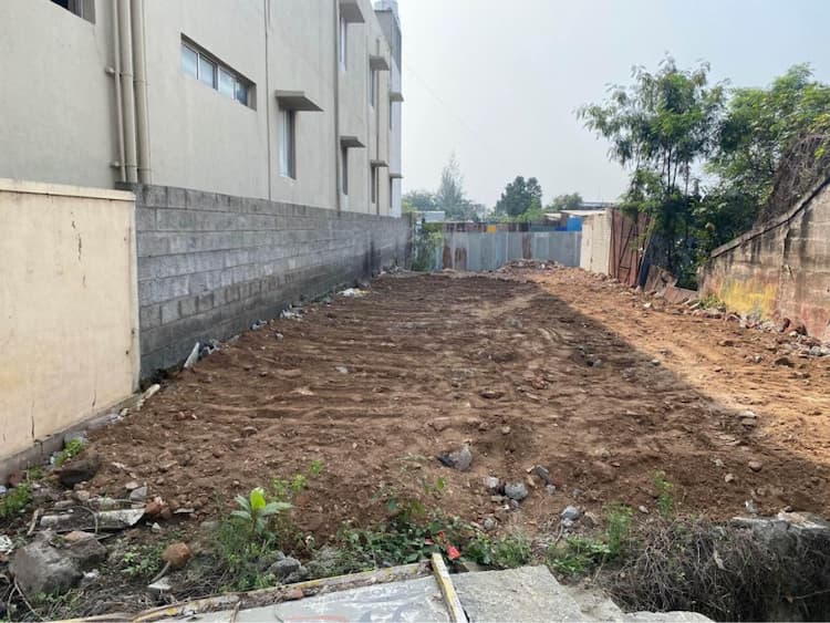 4.6 Cents Land for Sale