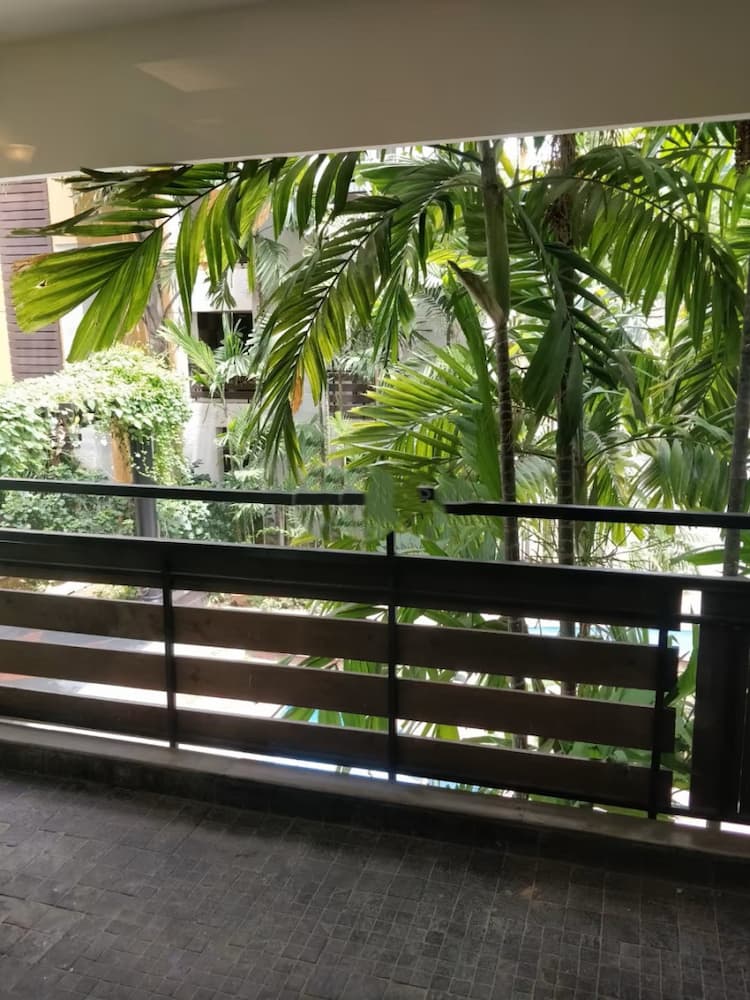 4bhk flat for sale 