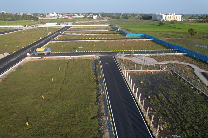Thiruporur New Onroad Commercial Plot Sale