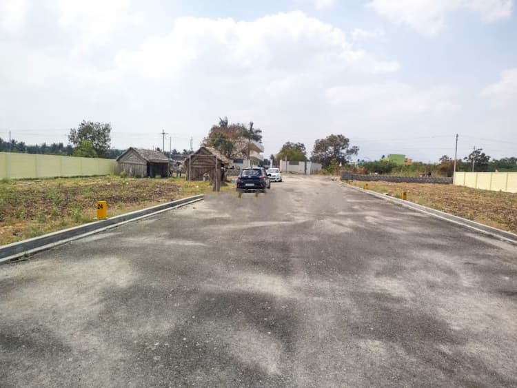 plot for sale 