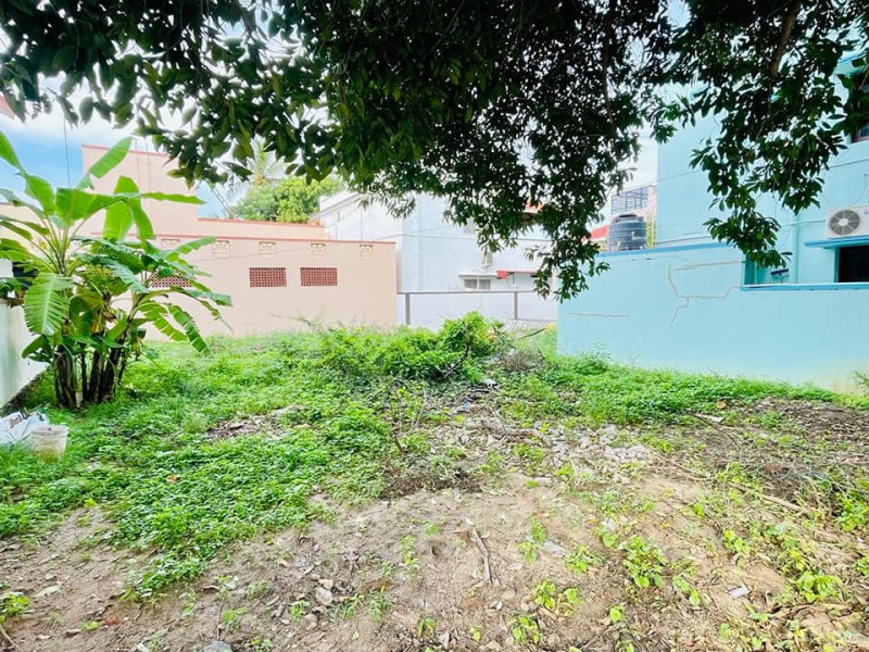 PLOT FOR SALE IN “SS GARDEN”