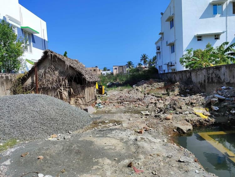 ECR VETTUVANKENI plot for sale