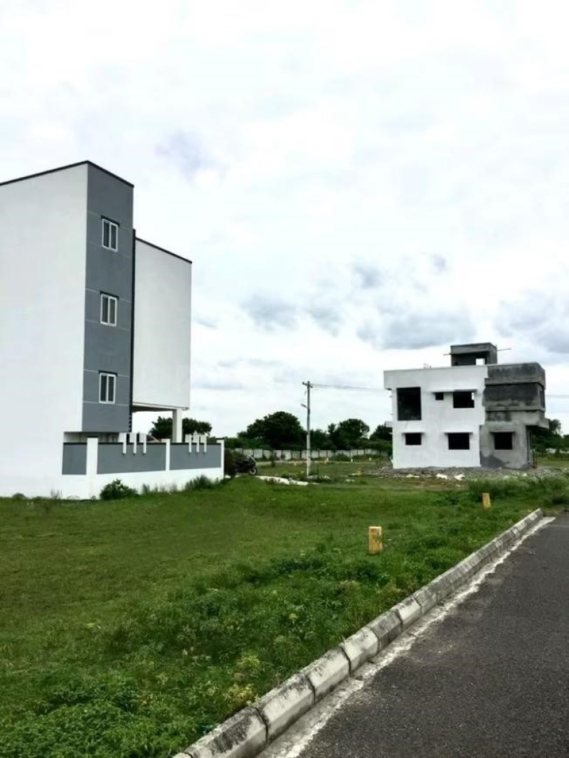 plot for sale 