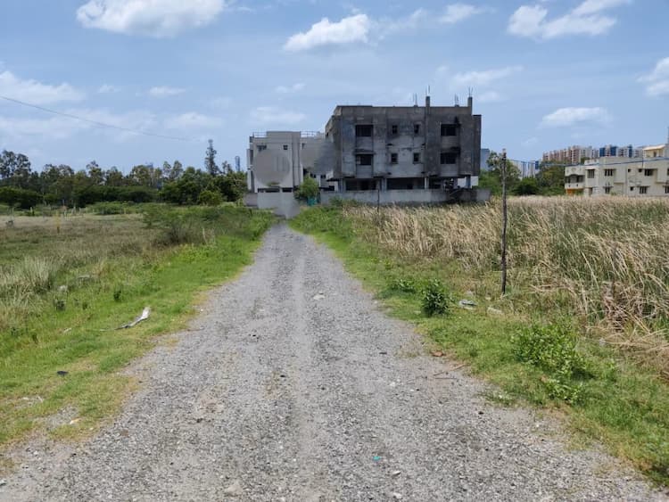 plot for sale 