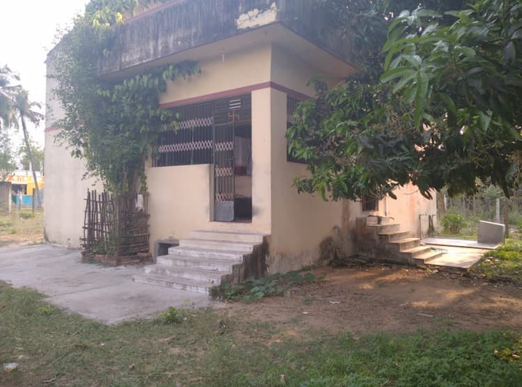 Villa sale