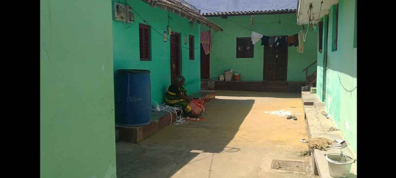 6 portion house for sale