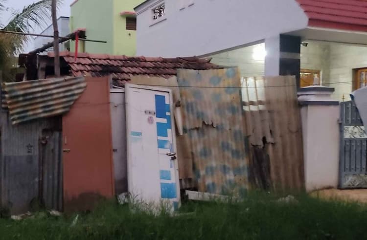 Land with Old House for Sale