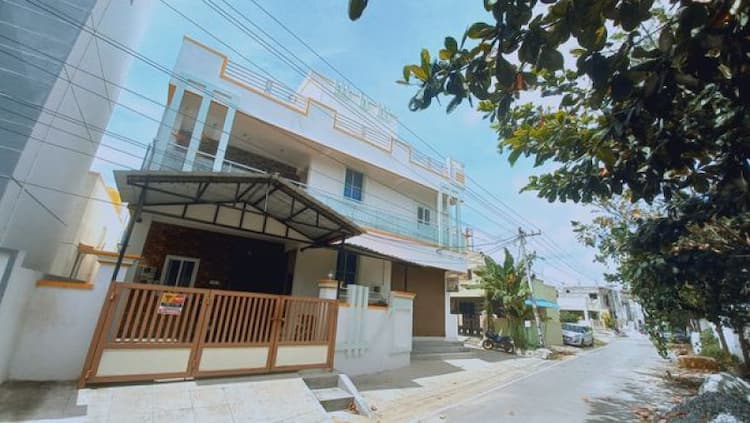 Villa sale