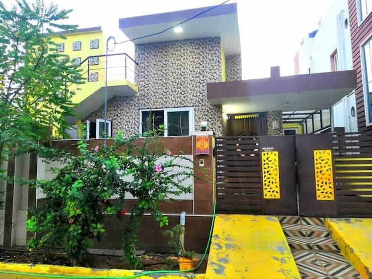 LUXURY 3-BHK