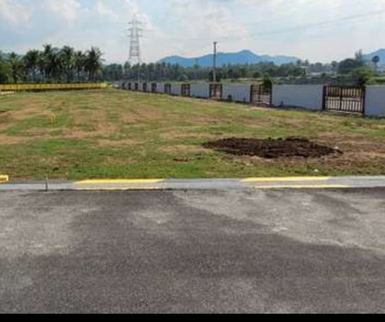 plot for sale 