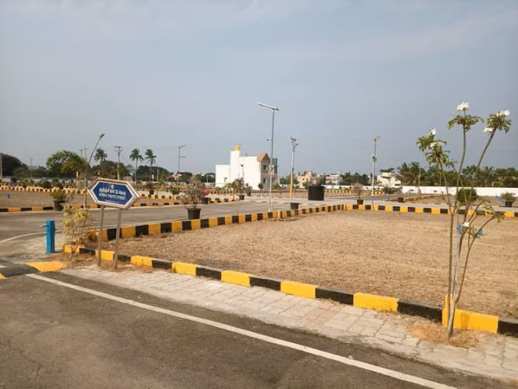 plot for sale 