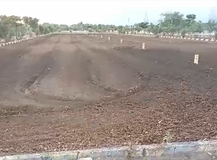 plot for sale 