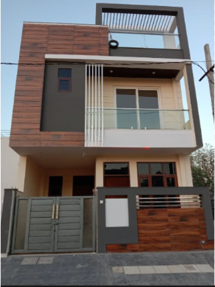 4 BHK Villa for sale