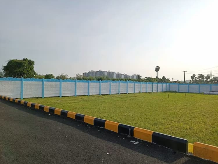 plot for sale 