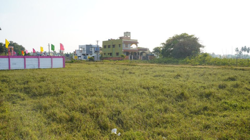 1476 sqft land for sale