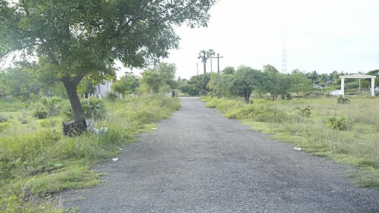 Resale Plots for Seles in Guduvanchary