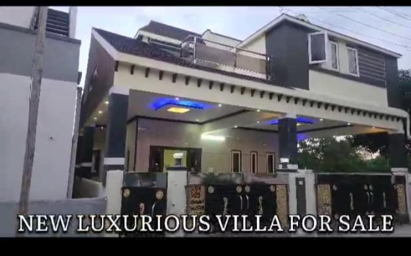 4bhk Luxurious Villa for sale 