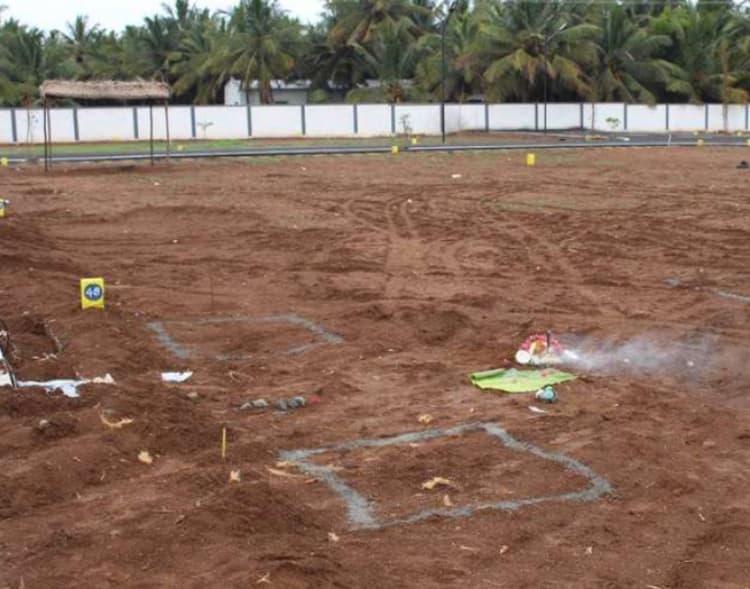plot for sale 