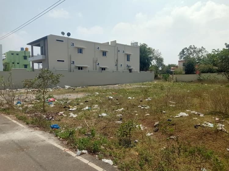 Vacant plots for sale