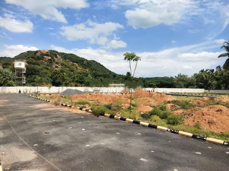 plot for sale 