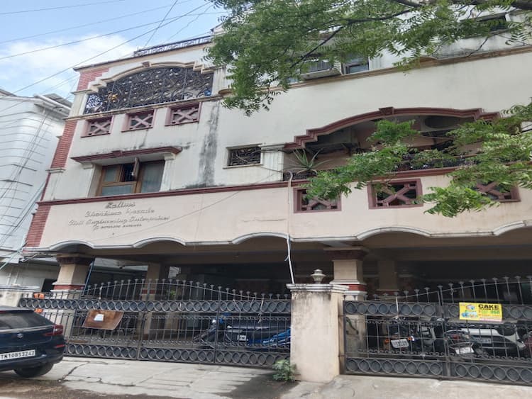 2 BHK Residential Apartment 800 Sq.ft. for Sale in Saligramam, Chennai