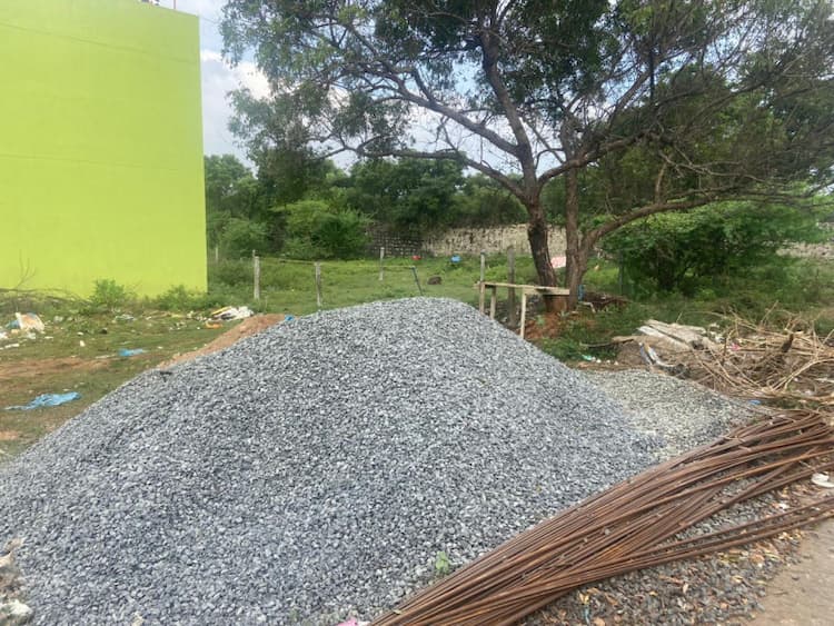 800 sqft land for sales